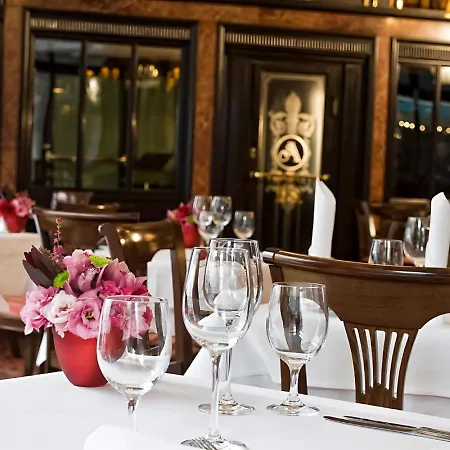 Astoria Boutique Suites- Best Location By Bqa-3